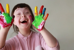 Track House Life - Happiness in Color