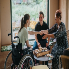 Track House Life - Need A Hand